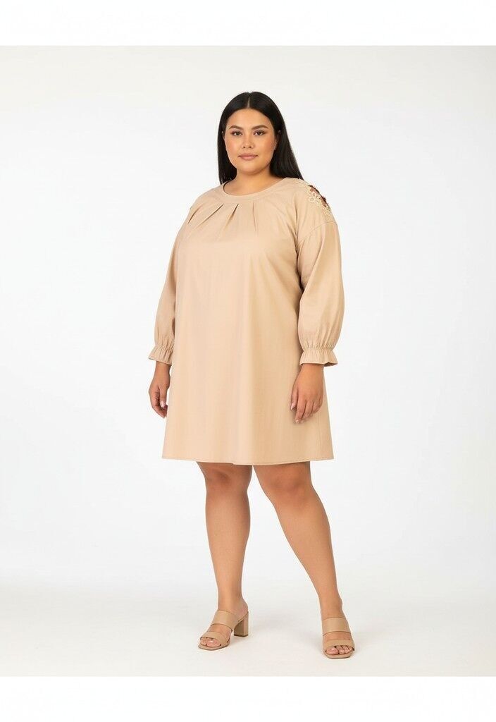 Robe grande taille plissée beige (C6608)