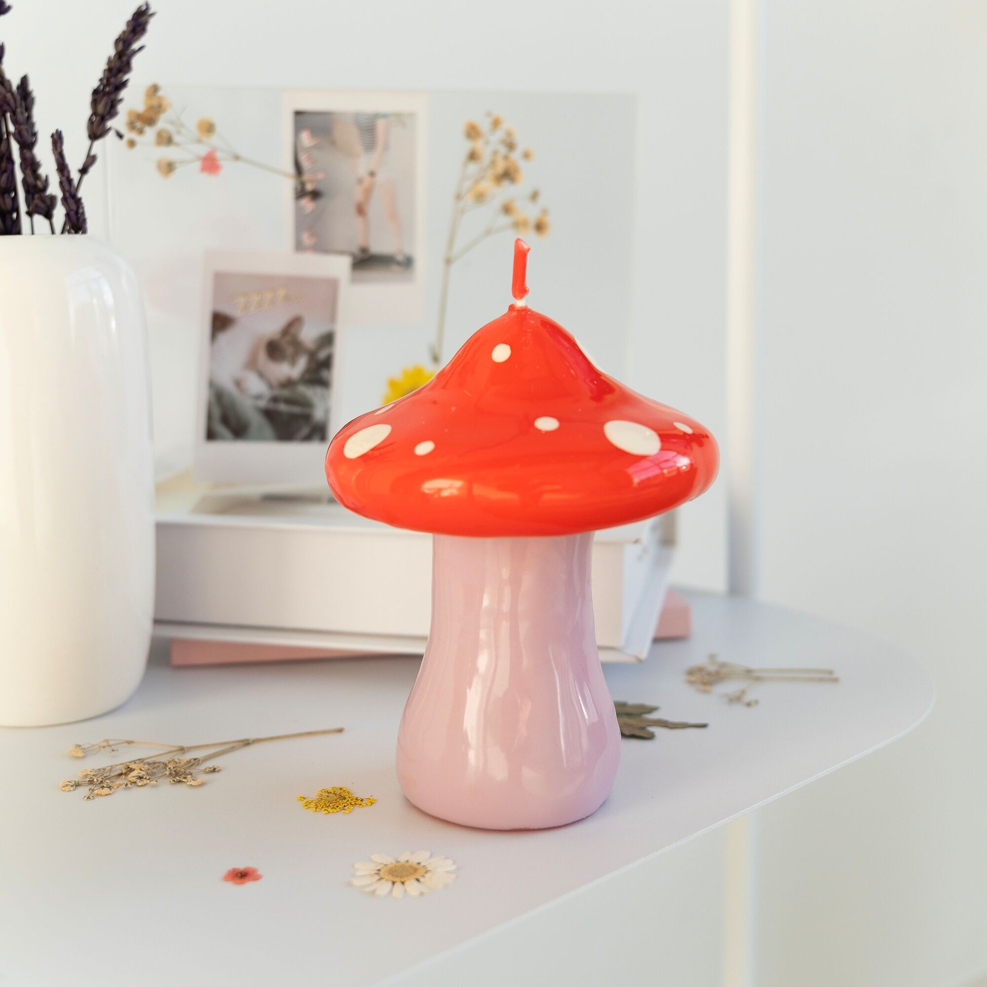 LARGE RED MUSHROOM CANDLE HF