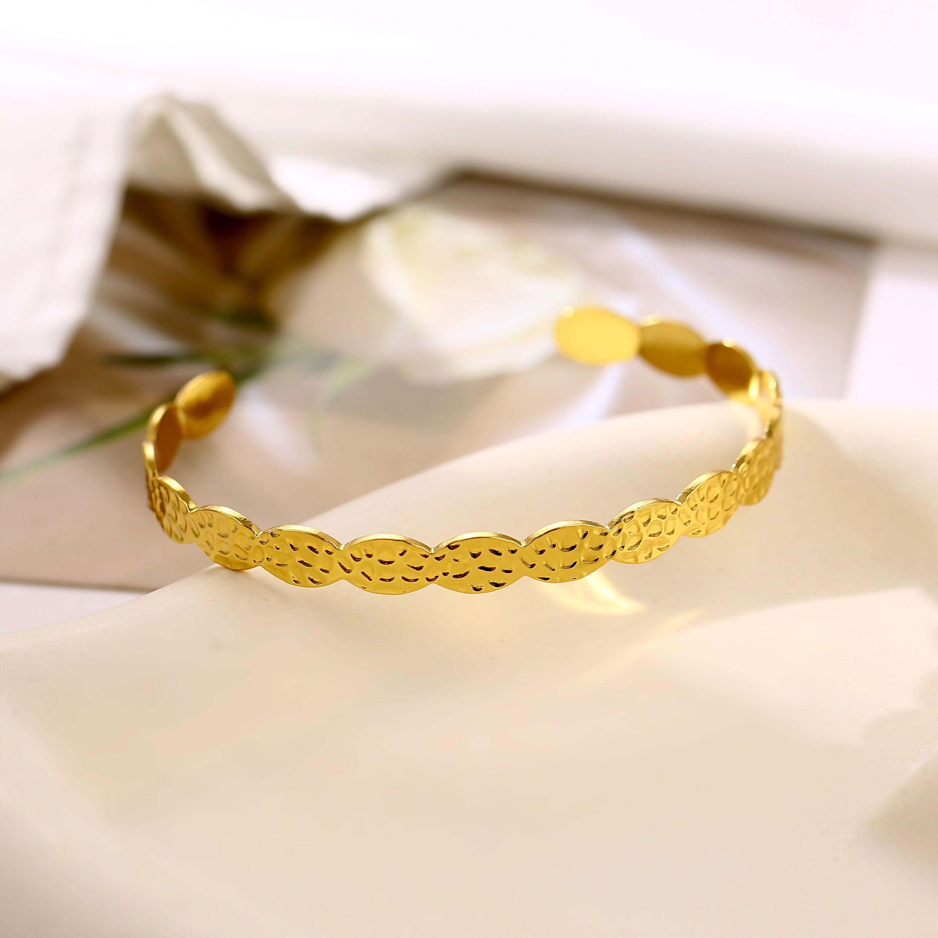 Bracciale rigido regolabile in acciaio inossidabile - BR110360OR