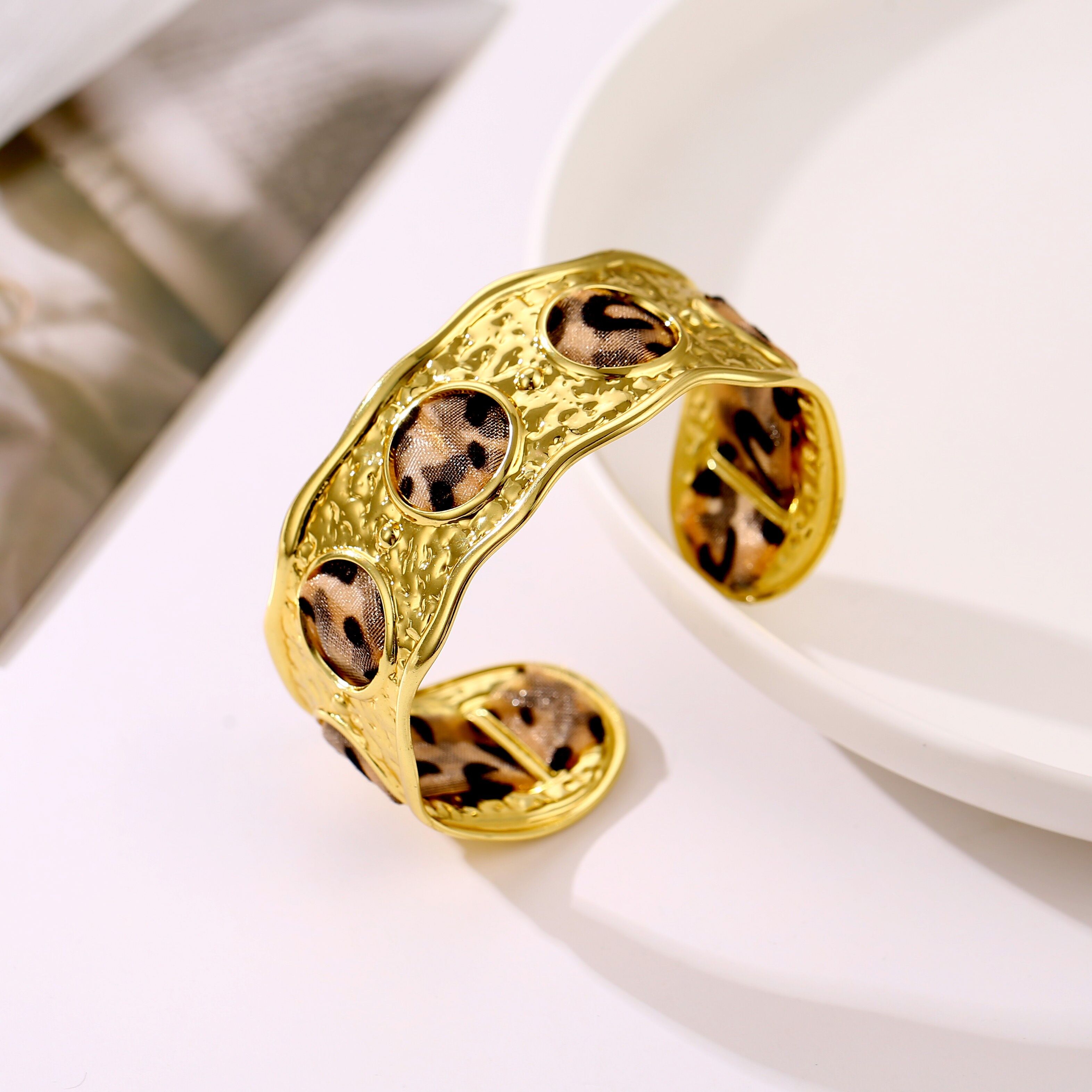 Bracciale rigido regolabile in acciaio inossidabile - BR110362OR