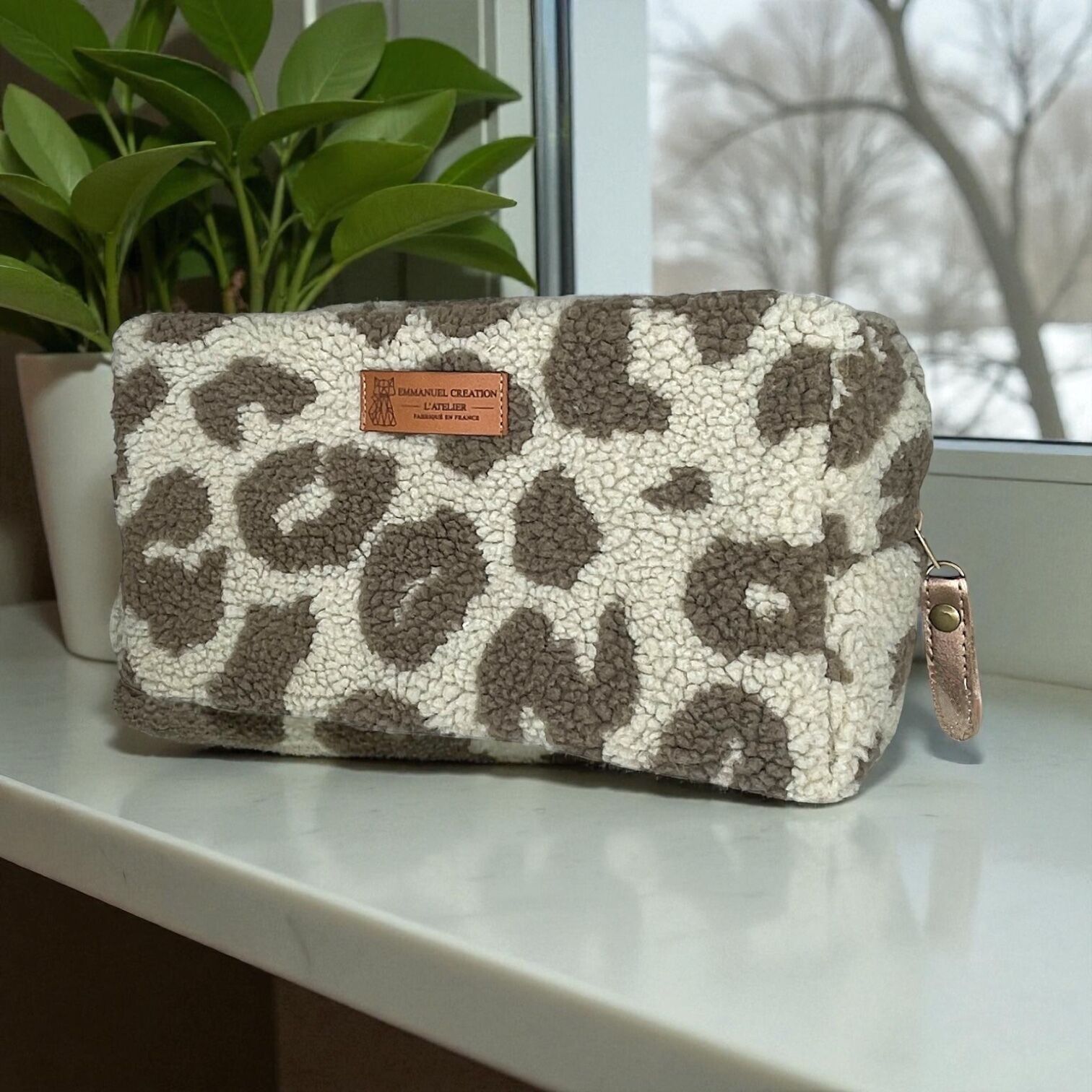 Trousse nomade M, "Bouclette léopard" taupe