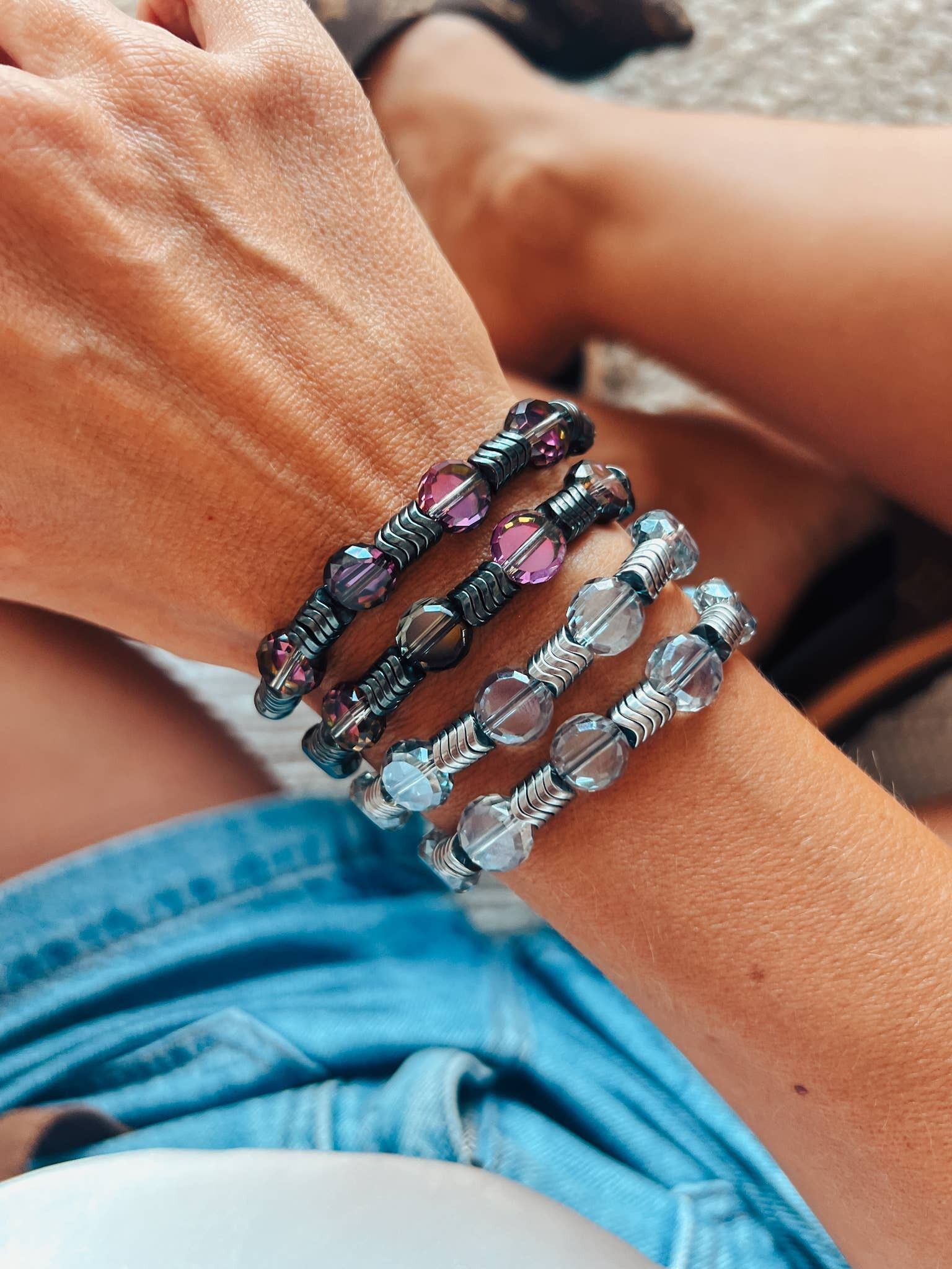 Braccialetti impilabili in ematite con cristalli