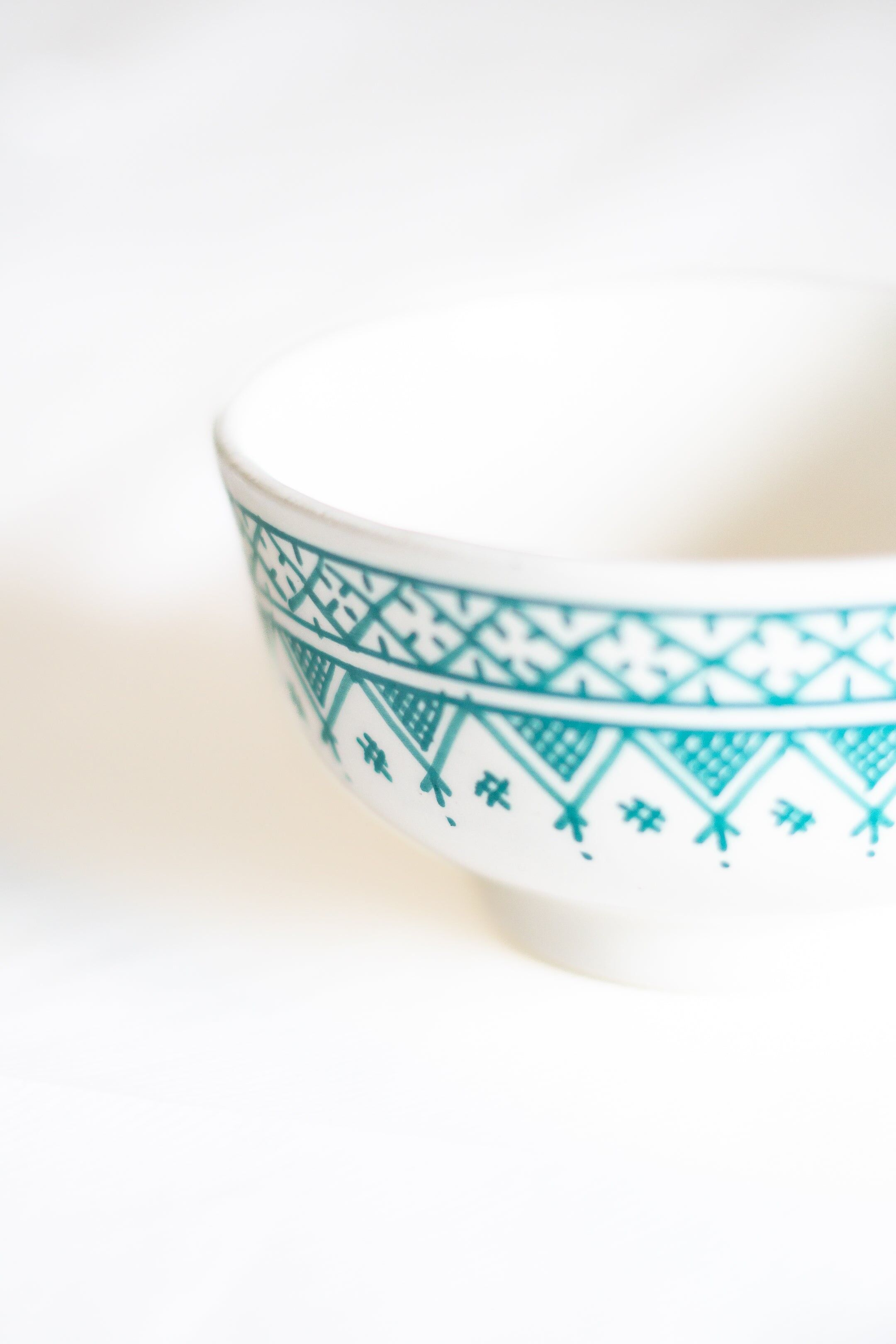 Cuenco andaluz marroquí hecho a mano, verde y blanco