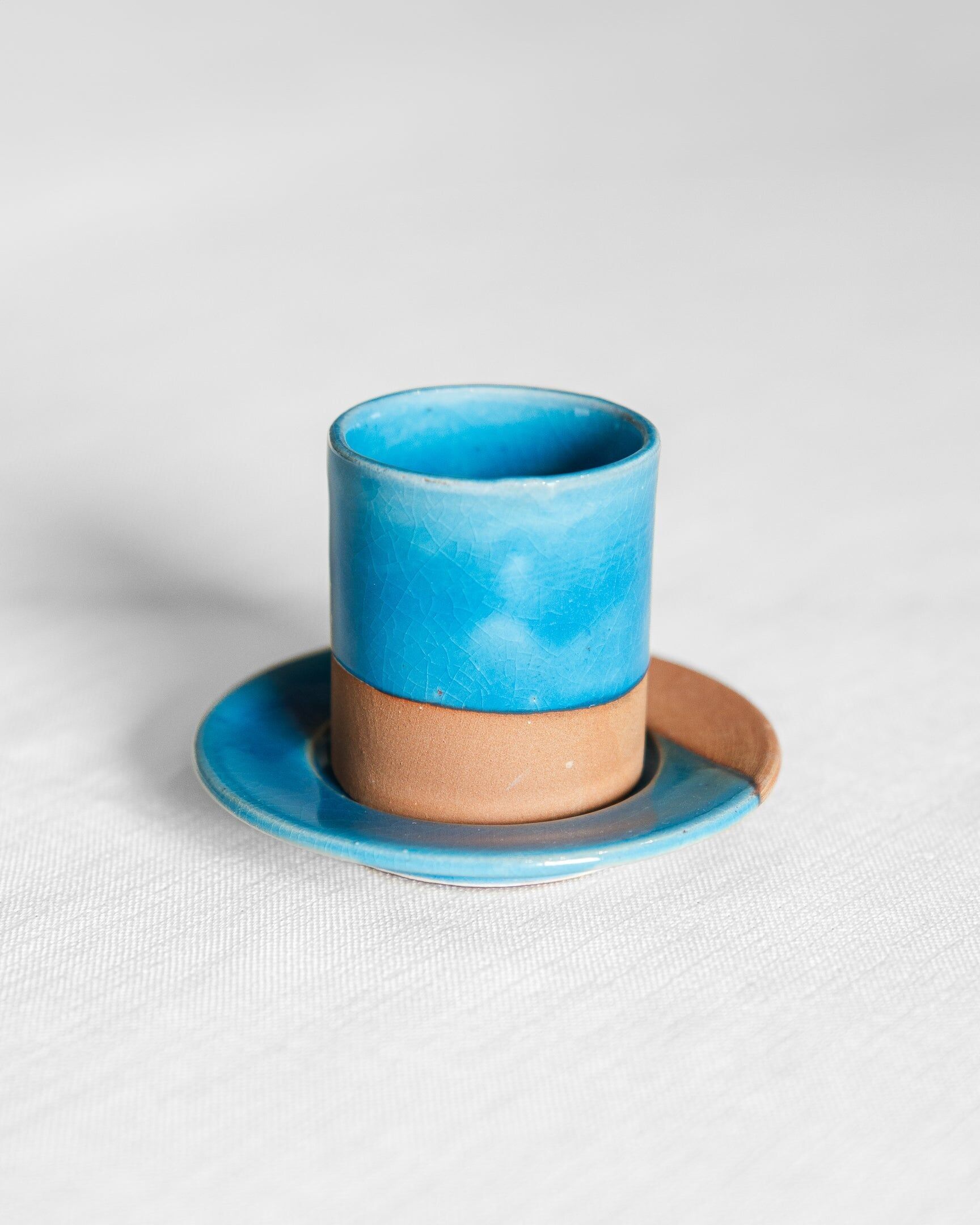 Taza de café de loza azul celeste hecha a mano, 6 cm