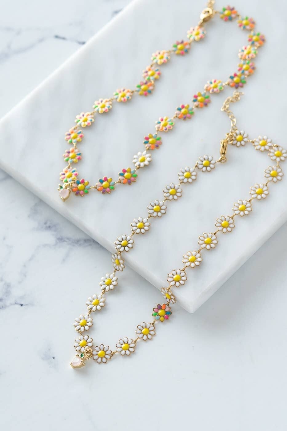 Collana girocollo in acciaio con margherita