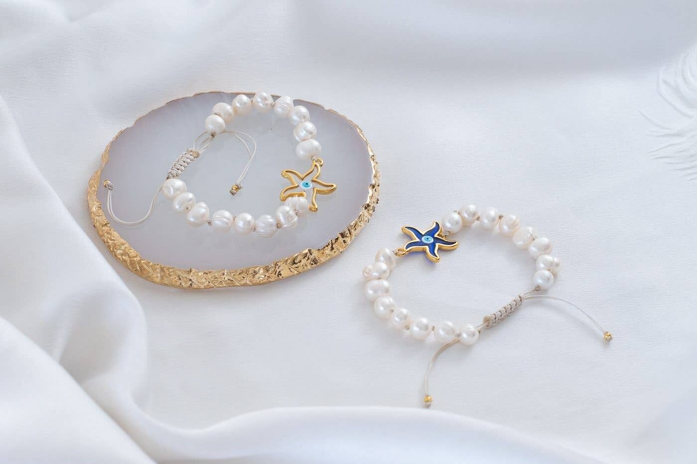 Barocke Perlenarmbänder mit Seestern-Detail