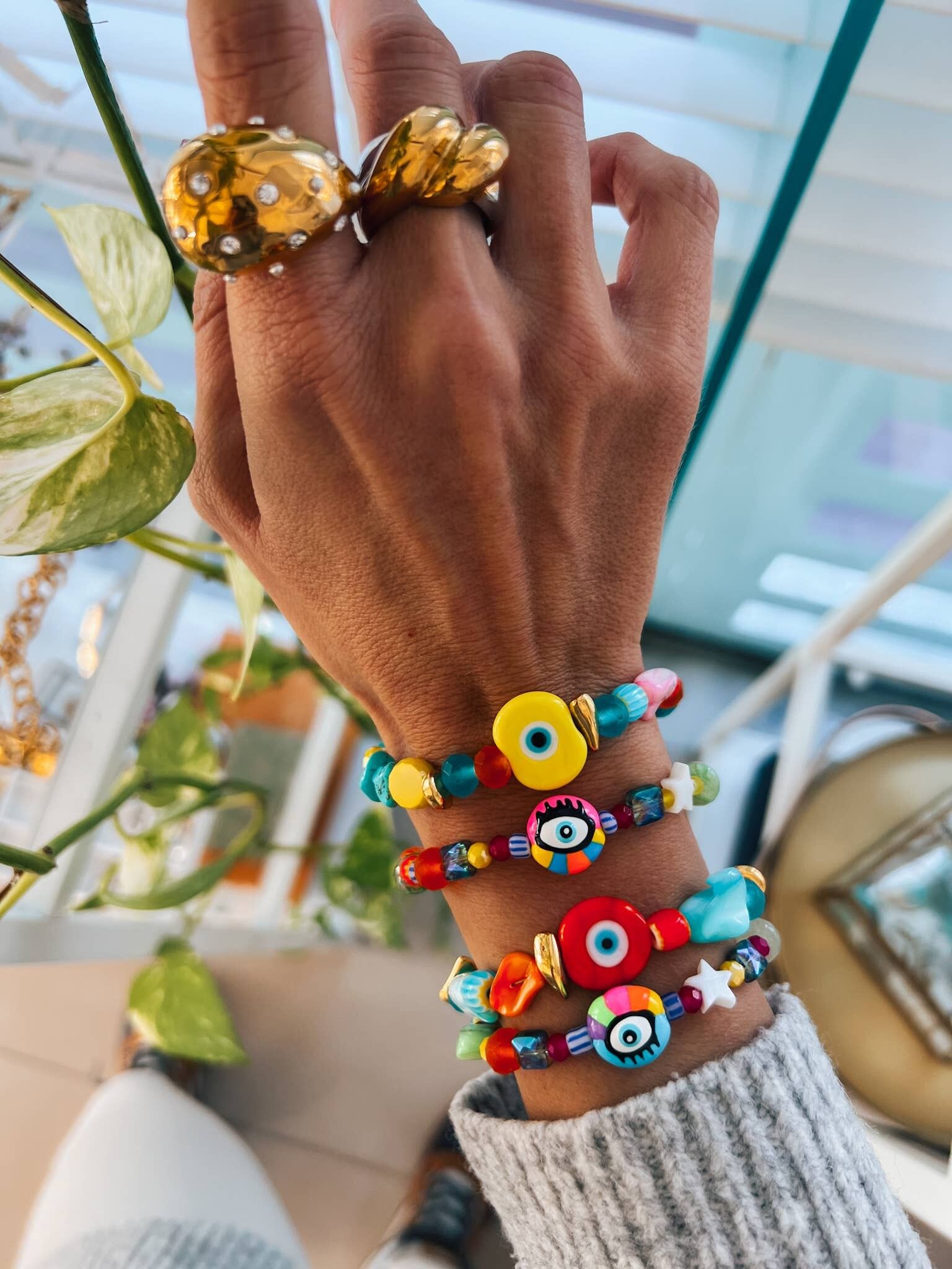Pulseras de ojos de arcoíris de verano