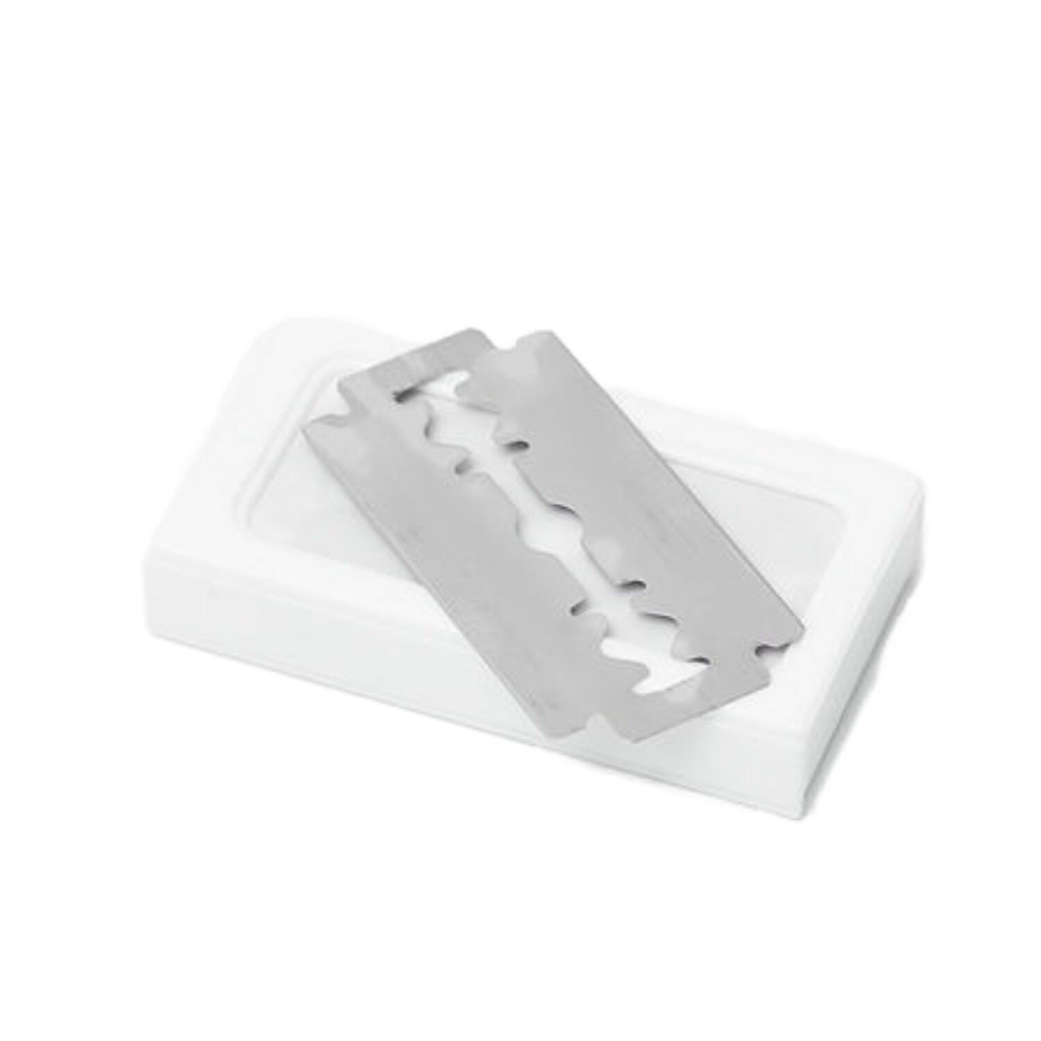 Razor blades for safety razors