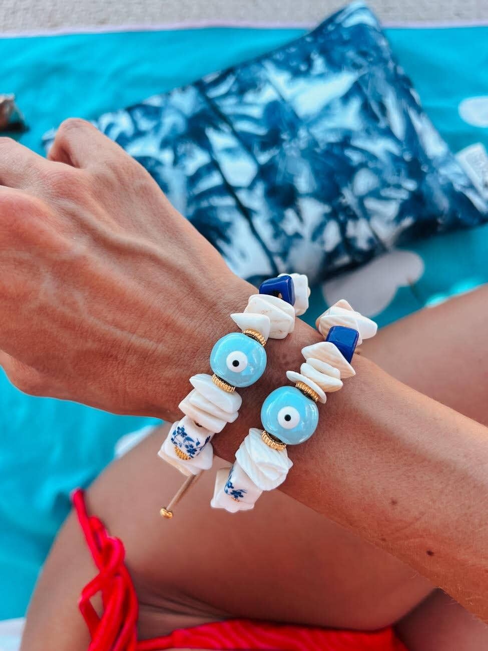 Bracelets d'été en coquillages et perles de céramique