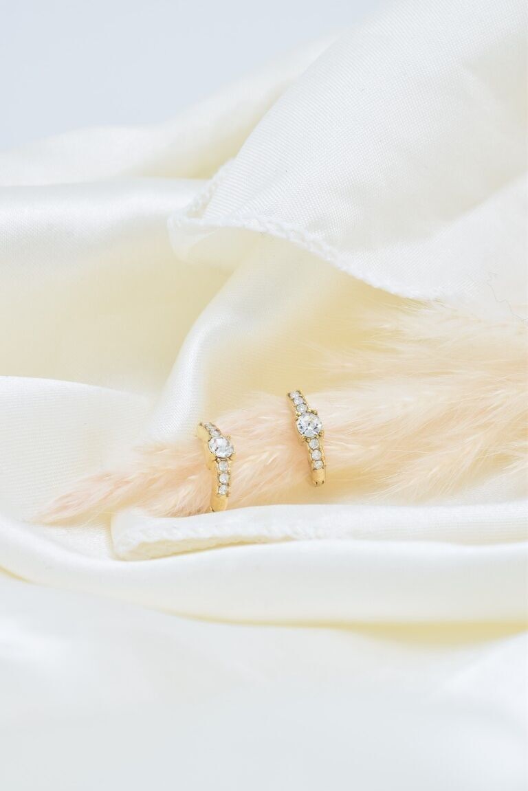 Mini orecchini a cerchio con strass in acciaio inossidabile - BO100411