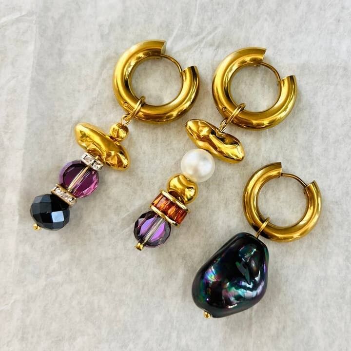 Boucles d'oreilles créoles en or simple avec perles