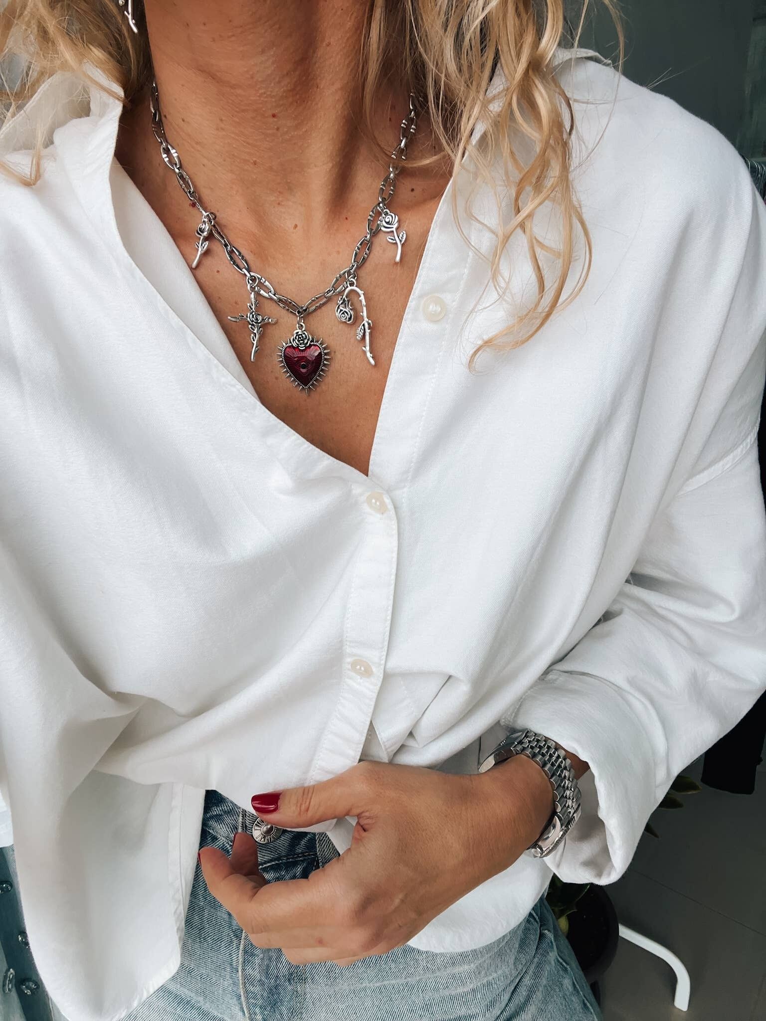 Collar de charms de plata con corazones y rosas