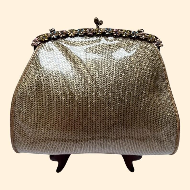 Goldene Vinyl-Handtasche von Saks Fifth Avenue aus den 1960er Jahren mit transparenten Seiten und Strass-Blumenrahmen – Mid-Century-Handtasche