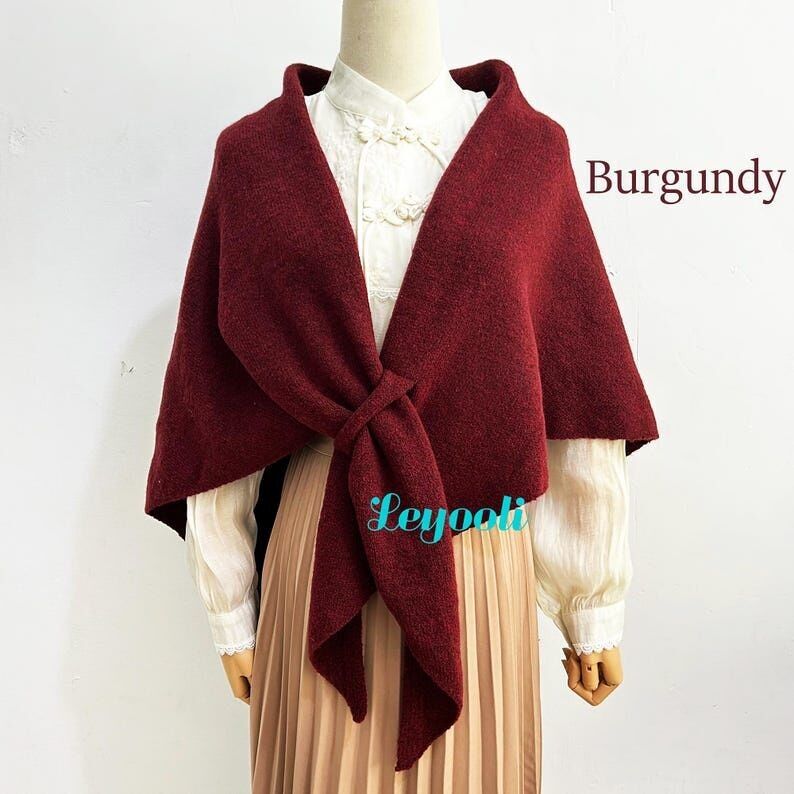 Châle triangulaire en laine mélangée : Écharpe/foulard tricoté vintage français