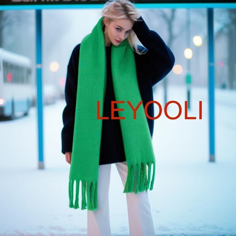 Bufanda de mezcla de mohair verde, cálida bufanda con borlas para el invierno