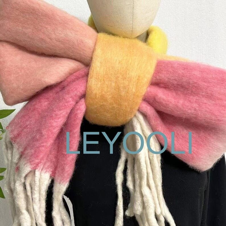 Bufanda de mohair con degradado rosa y amarillo: chal de invierno degradado con flecos