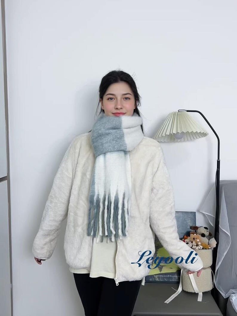 Sciarpa in mohair a quadri grigio bianco - Elegante e calda sciarpa invernale