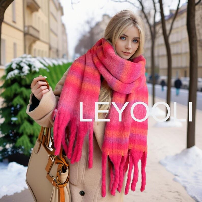 Sciarpa con nappe in mohair a righe rosa: scialle invernale morbido e caldo