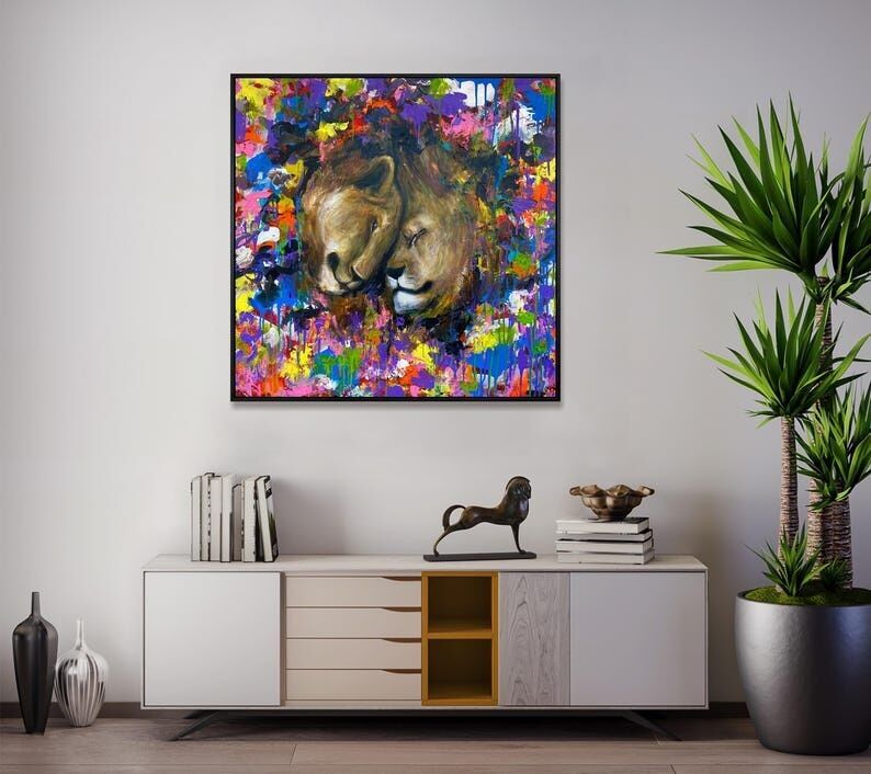 Peinture abstraite d'un couple de lions : Art animalier coloré par coulures (101,6 x 101,6 cm)