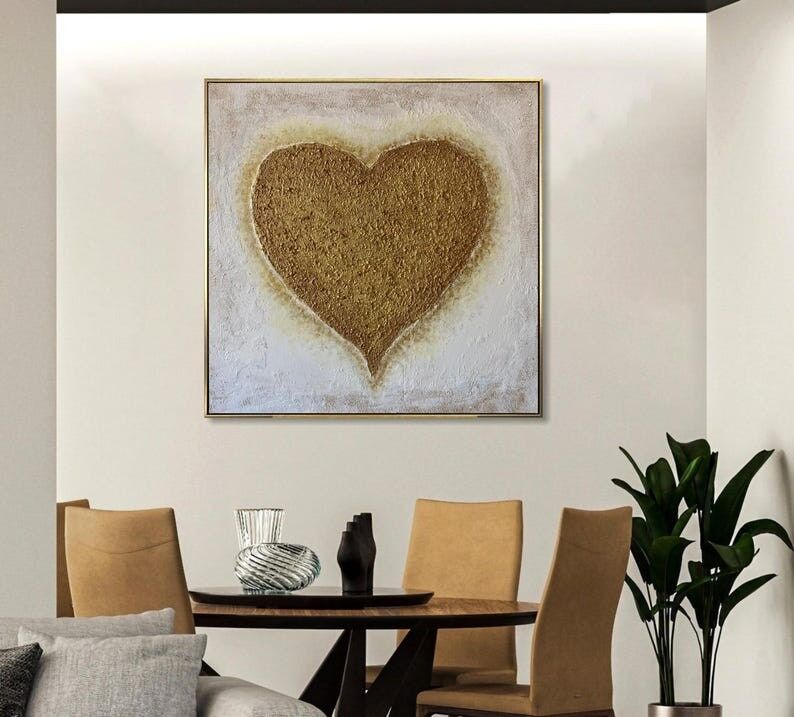 Grand tableau en forme de cœur doré – Décoration murale texturée aux tons neutres sur toile, cadeau romantique, grand format, style moderne