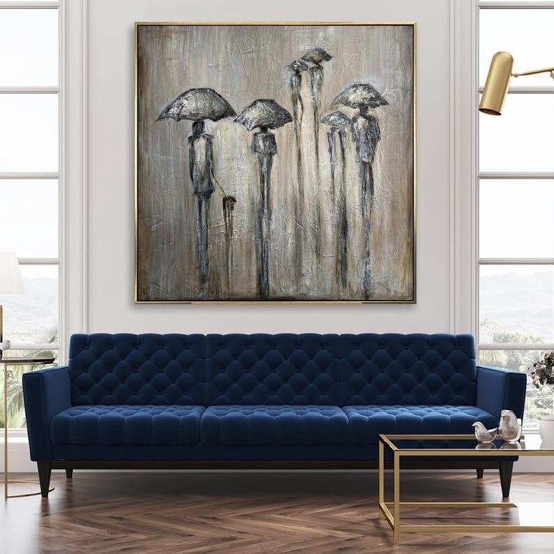 Tableau abstrait Jour de pluie – Personnages aux parapluies neutres sur toile