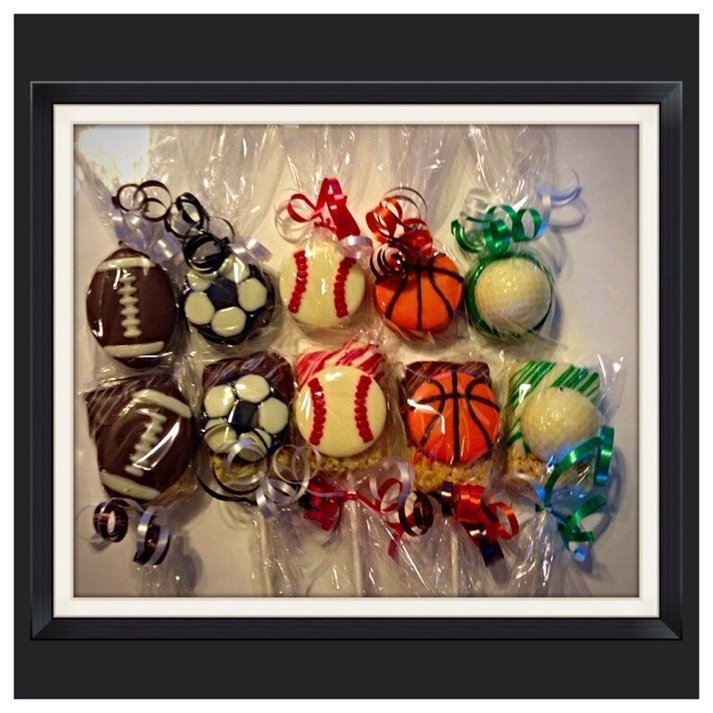 Friandises Rice Krispies enrobées de chocolat sur le thème du sport - Lot de 12