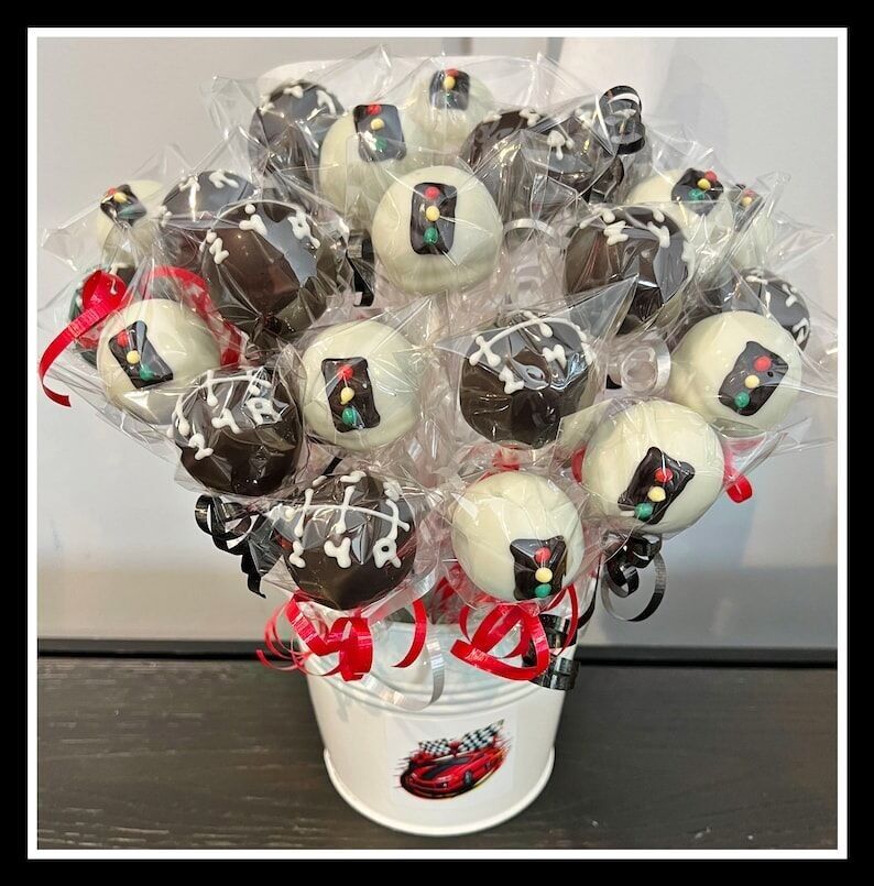 Race Car Cake Pops: Traffic Light Party Favors