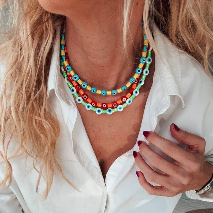 Collares de cuentas con ojos de arcoíris multicolor