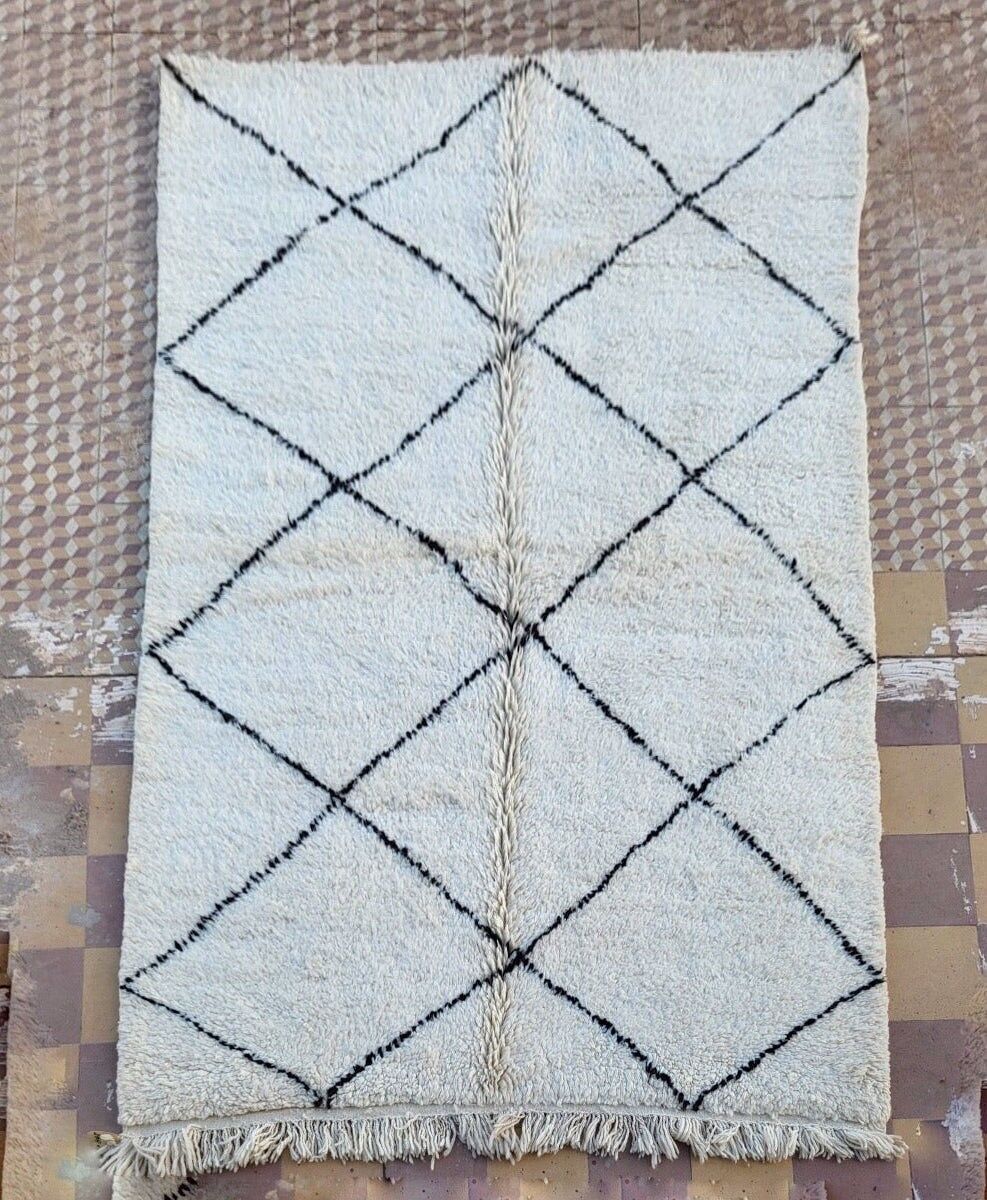 Tappeto Beni Ouarain — FROSTLINE circa 250 x 150 cm