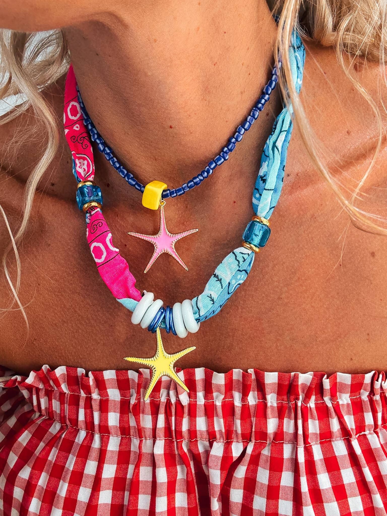 Écharpe bandana néon en forme d'étoile de mer et collier de perles de rocaille