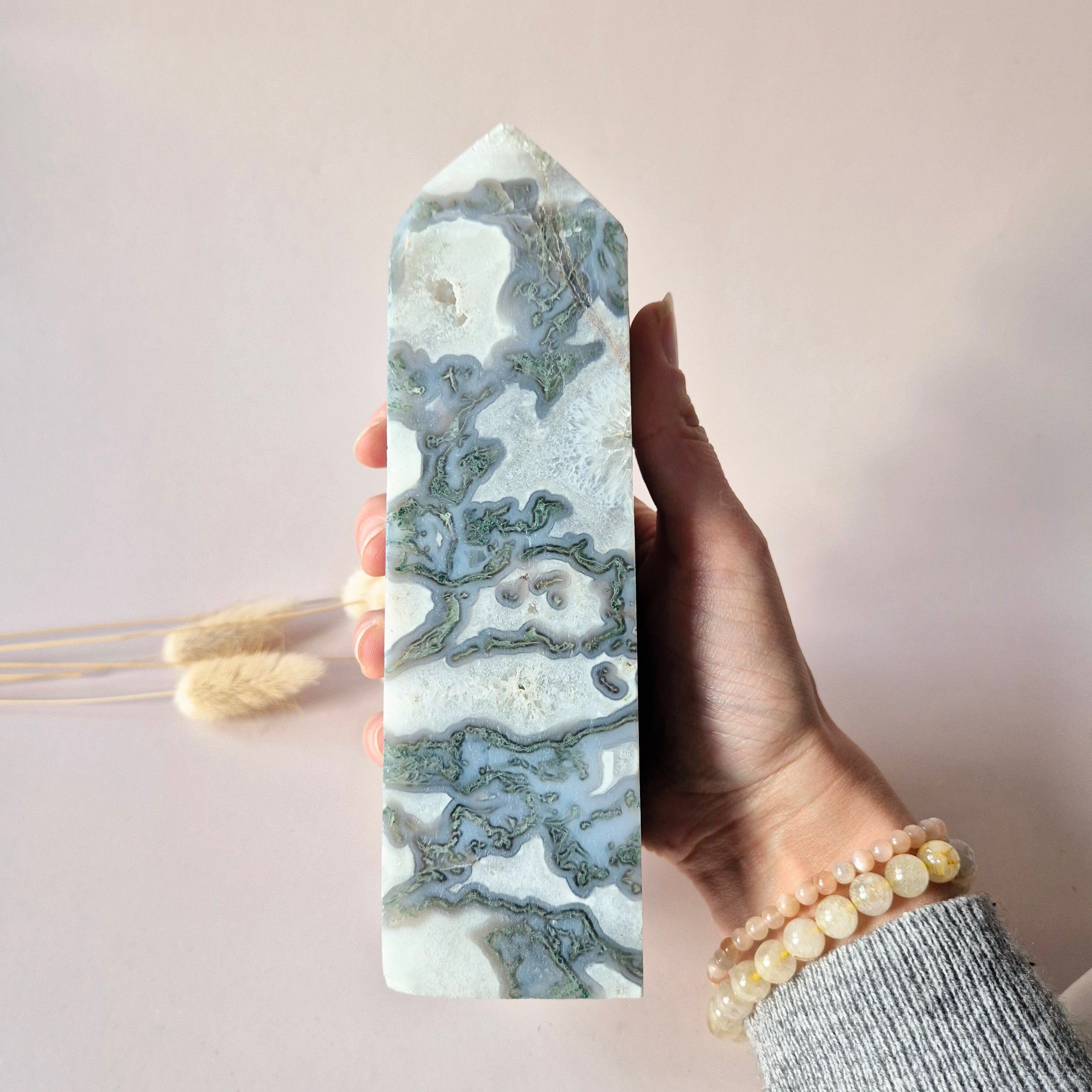 Tour en agate mousse XXL (887 g) - Obélisque / Tour / Pointe