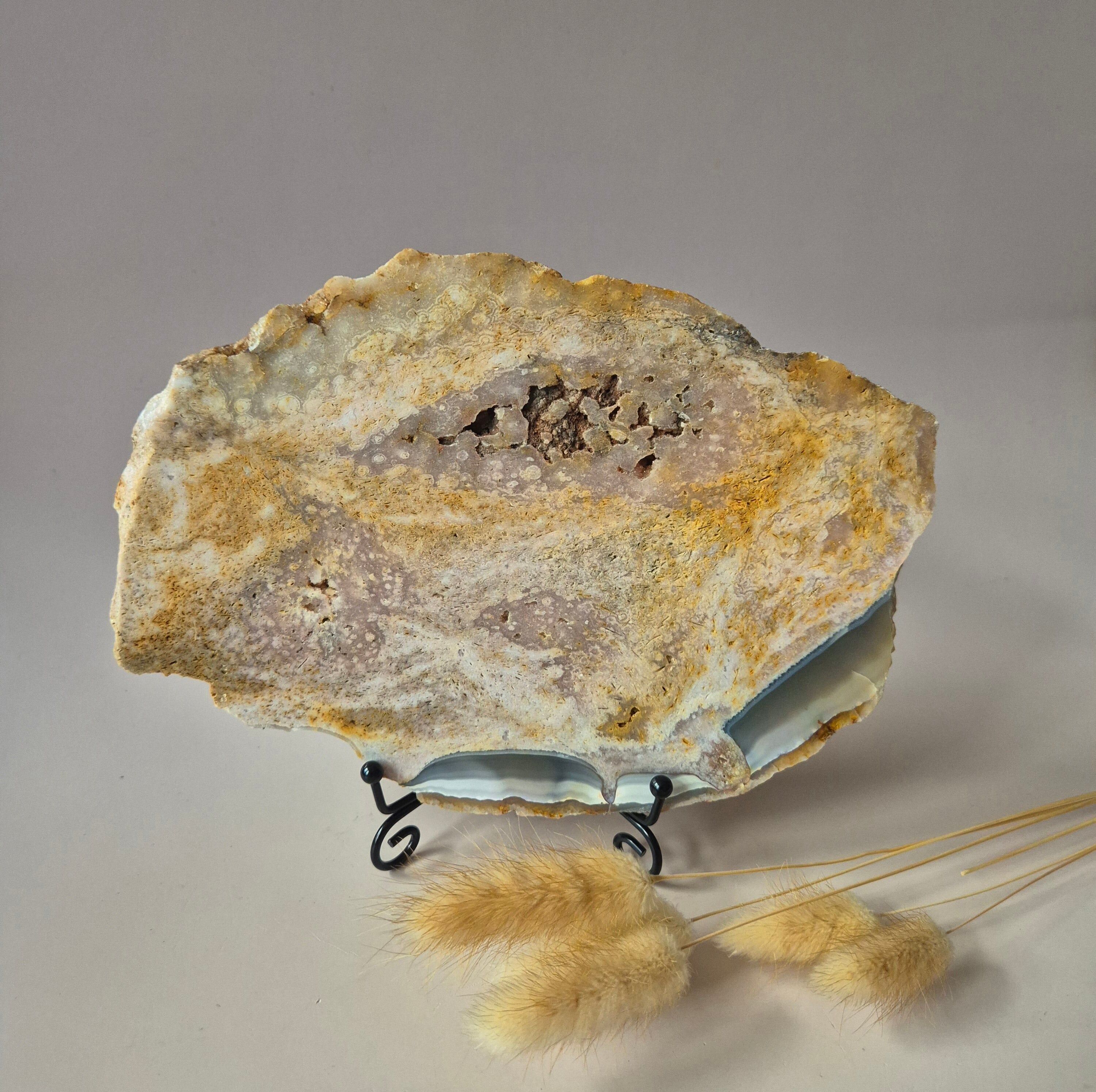 XL Edelstein-Druzy-Scheibe aus rosa Amethyst, 770 g (mit Metallständer)