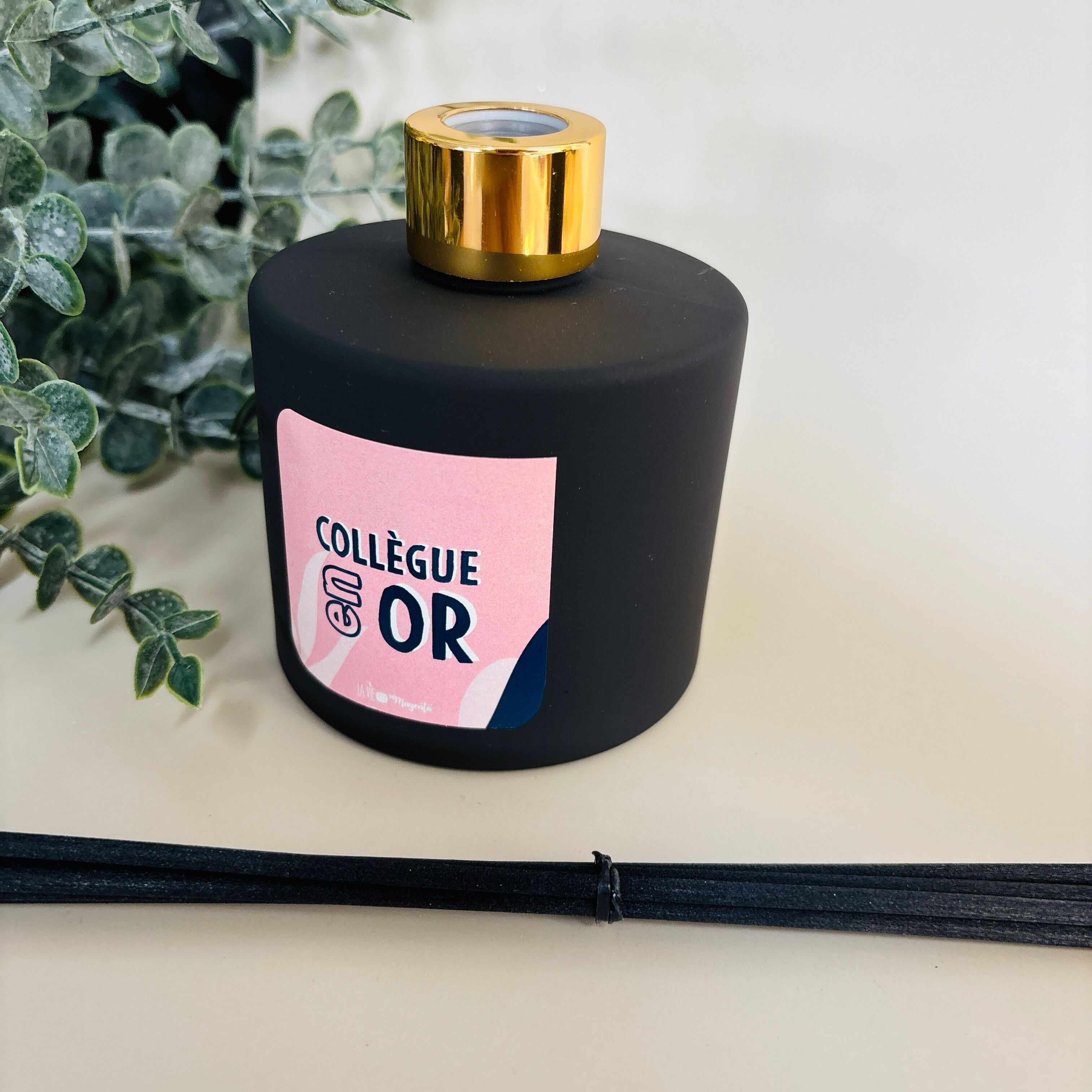 Schwarzer Duftdiffusor – Gold Colleague