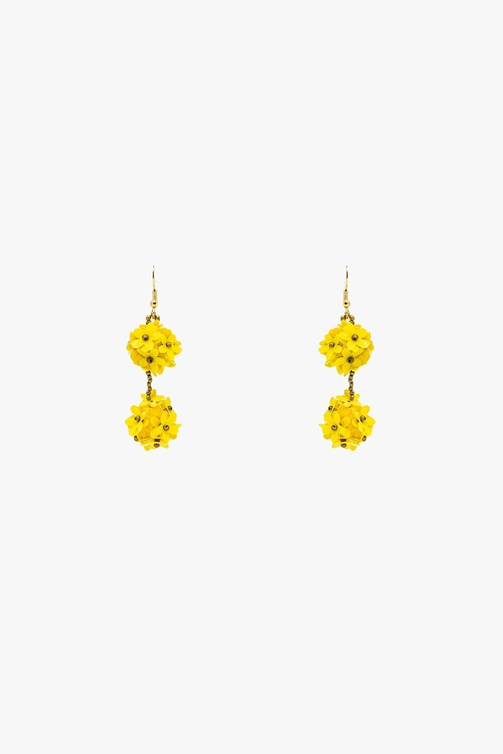 Orecchini a forma di fiore caduto con margherite gialle