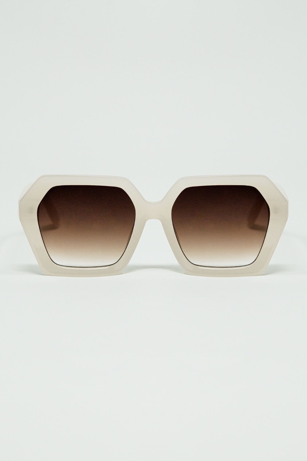 Rectangular sunglasses in white translucent color