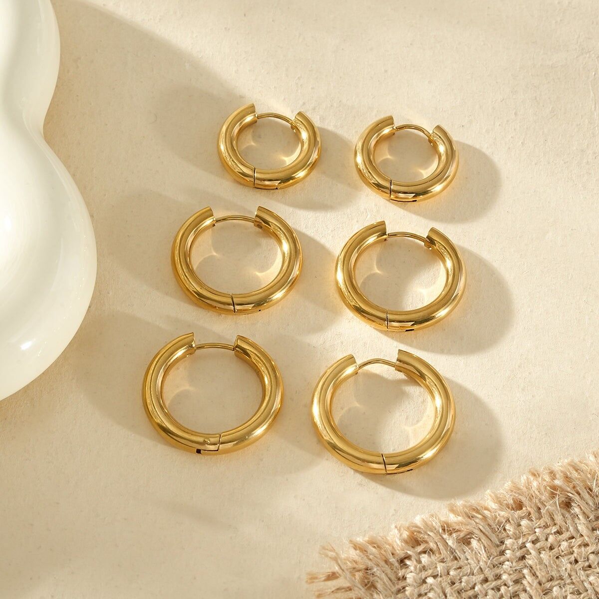 Set di 3 paia di orecchini a cerchio in oro semi-spessi