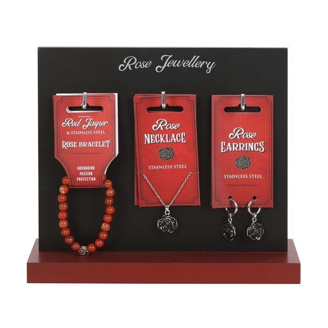 Set di 18 gioielli con rose in esposizione