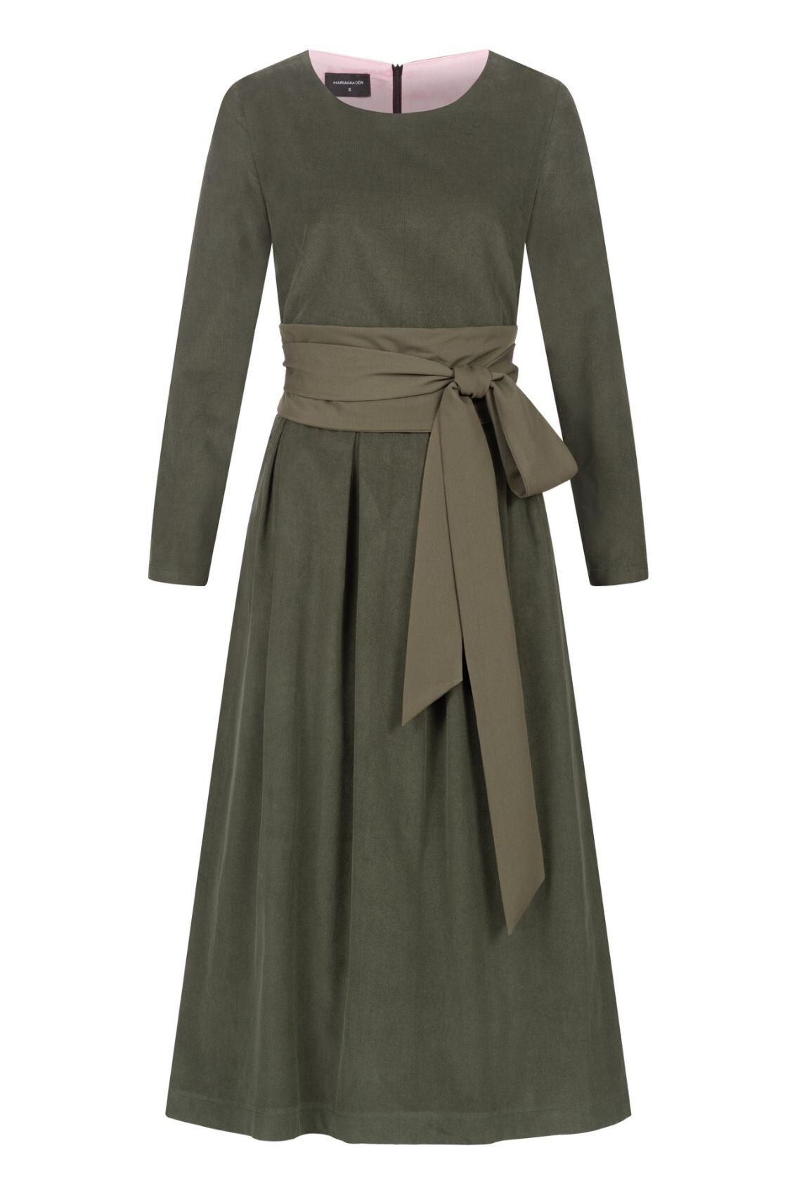 Vestido de pana fina con cinturón, color oliva