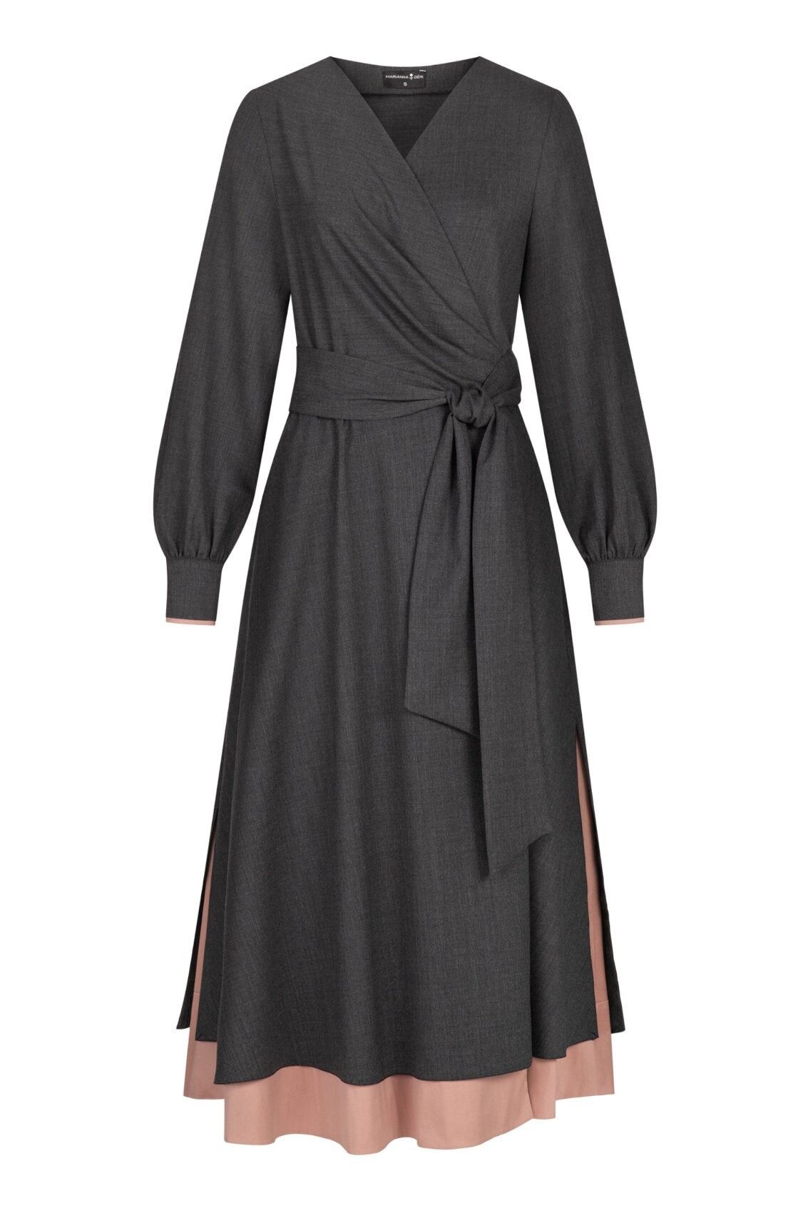 Vestido cruzado gris y morado suave