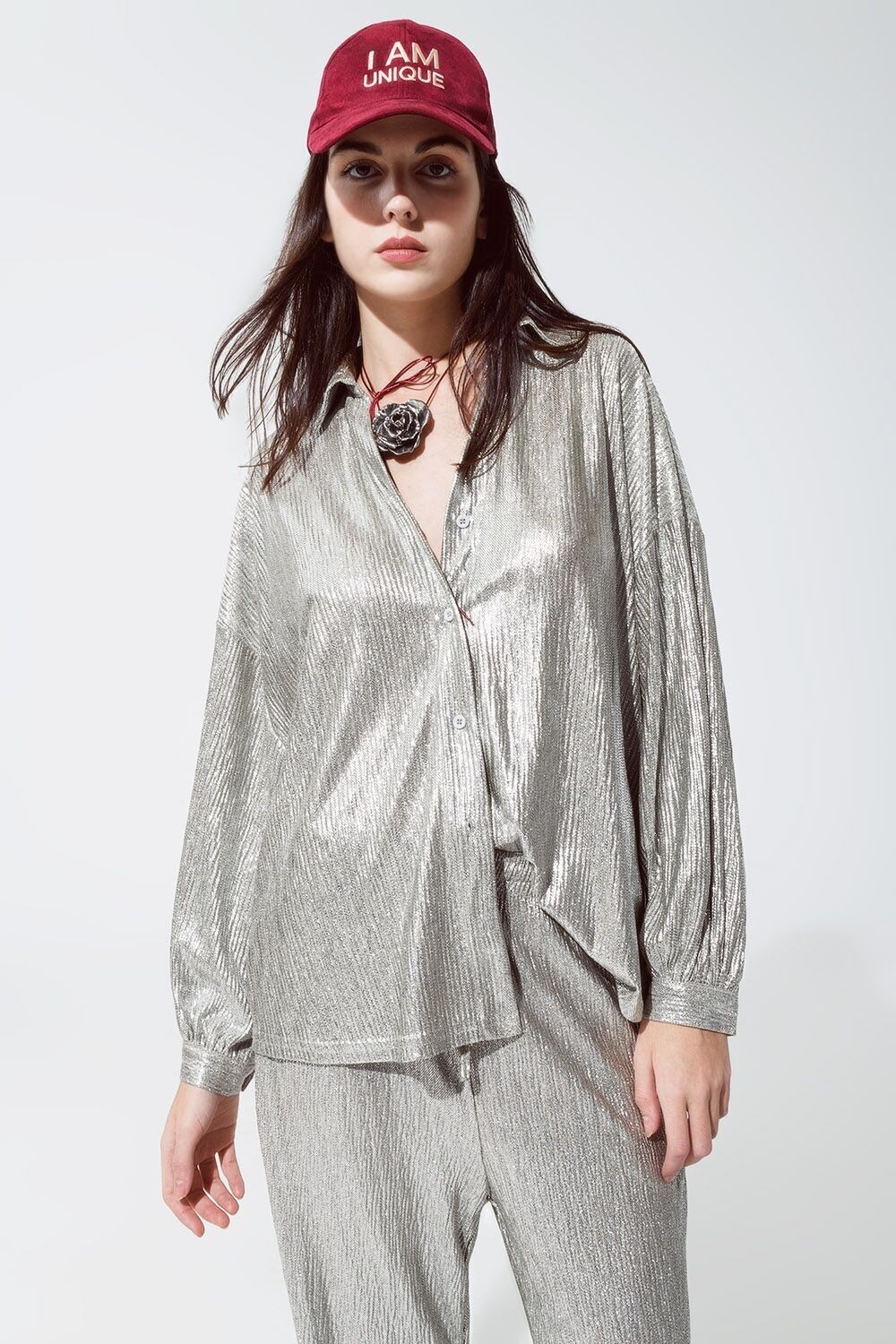 Locker geschnittenes Button-Down-Hemd mit Ballonärmeln in Silber