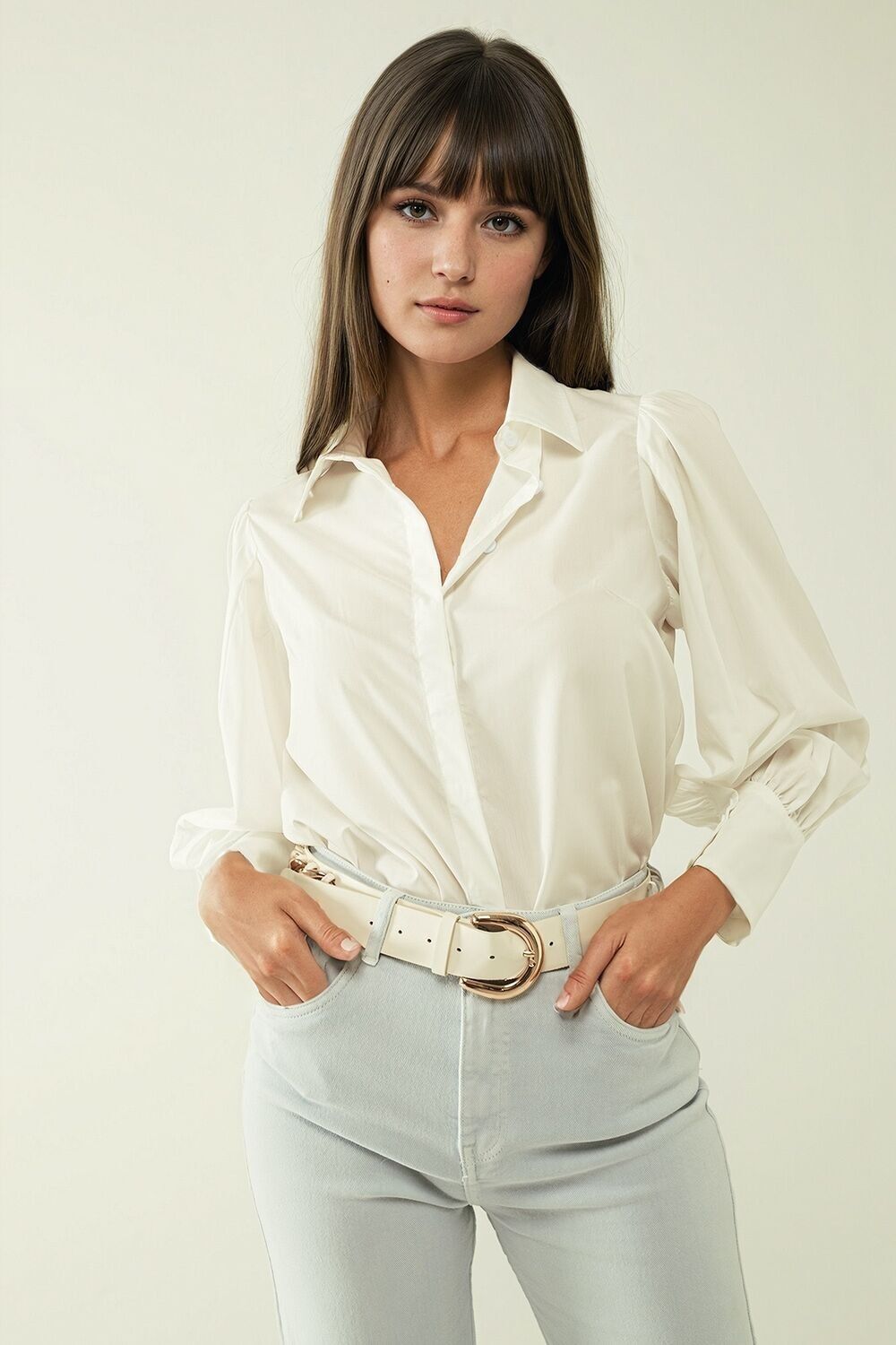Camicia bianca in popeline basic con maniche lunghe a palloncino