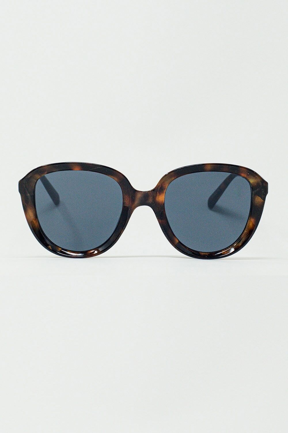 Round Sunglasses In Dark Tortoise Shell