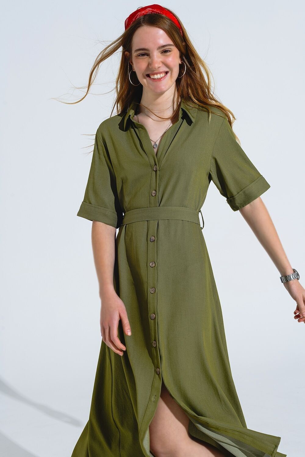 Abito maxi camicia verde con colletto a polo