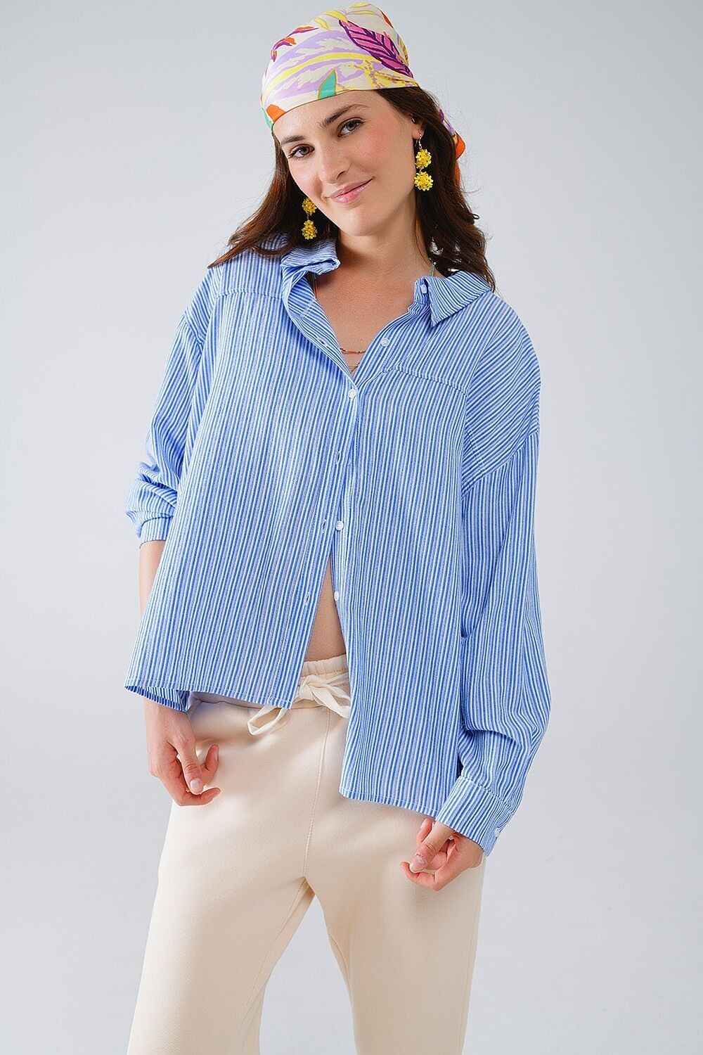 Camicia rilassata a righe sottili in blu