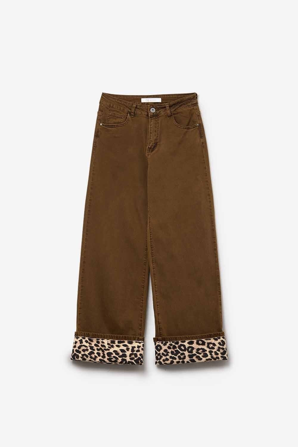 Pantaloni cammello a gamba larga con stampa leopardata sul fondo