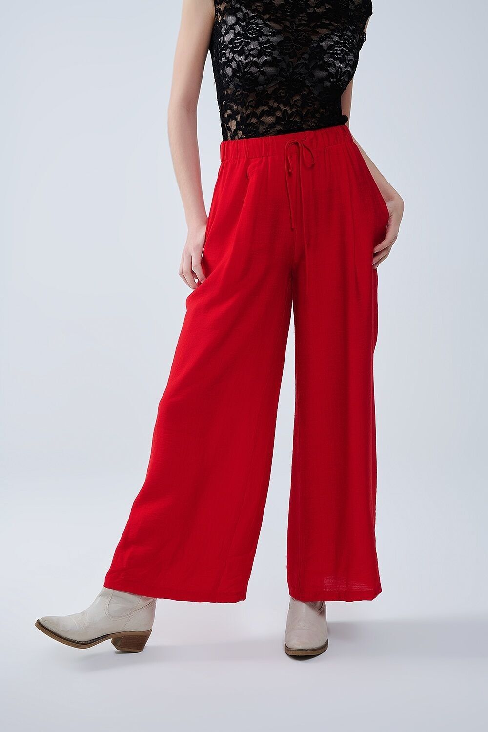 Red pants with wide leg in light viscose fabric