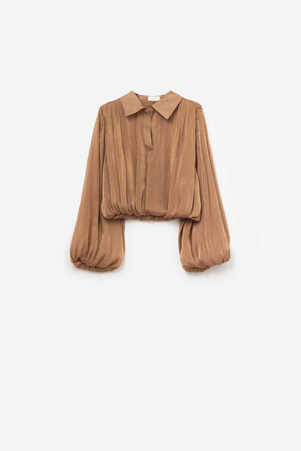 Elegant shiny Satin Cropped top in camel