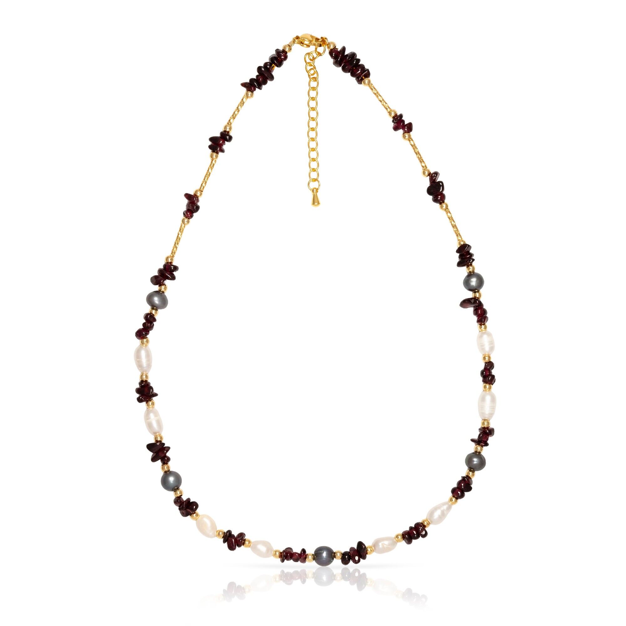 Collana di granati, pietre e perle naturali con chiusura a moschettone. Colore:Multicolore