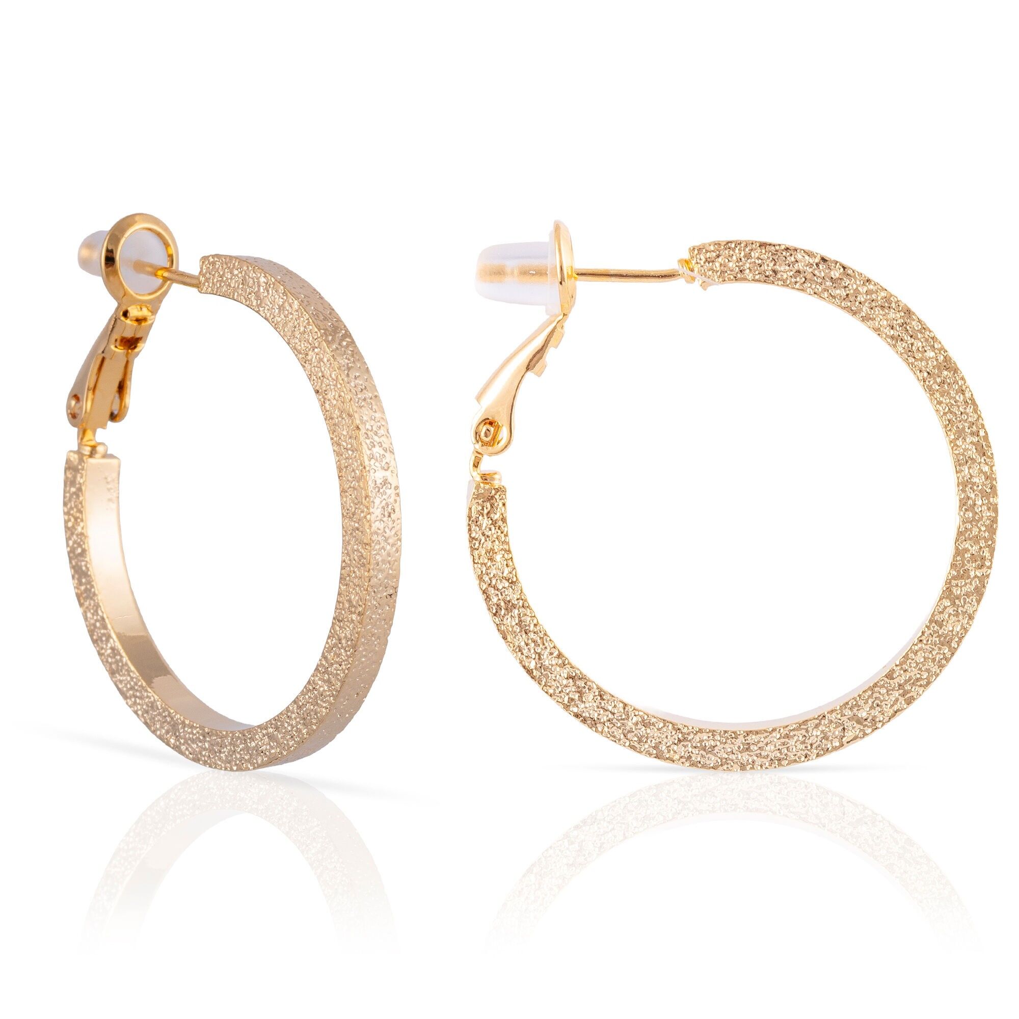 Orecchini a cerchio piatti in rame con placcatura in oro autentico e finitura lucida, 30 mm, chiusura a catapulta in argento sterling 925 con finitura galvanica in oro. Colore: Oro