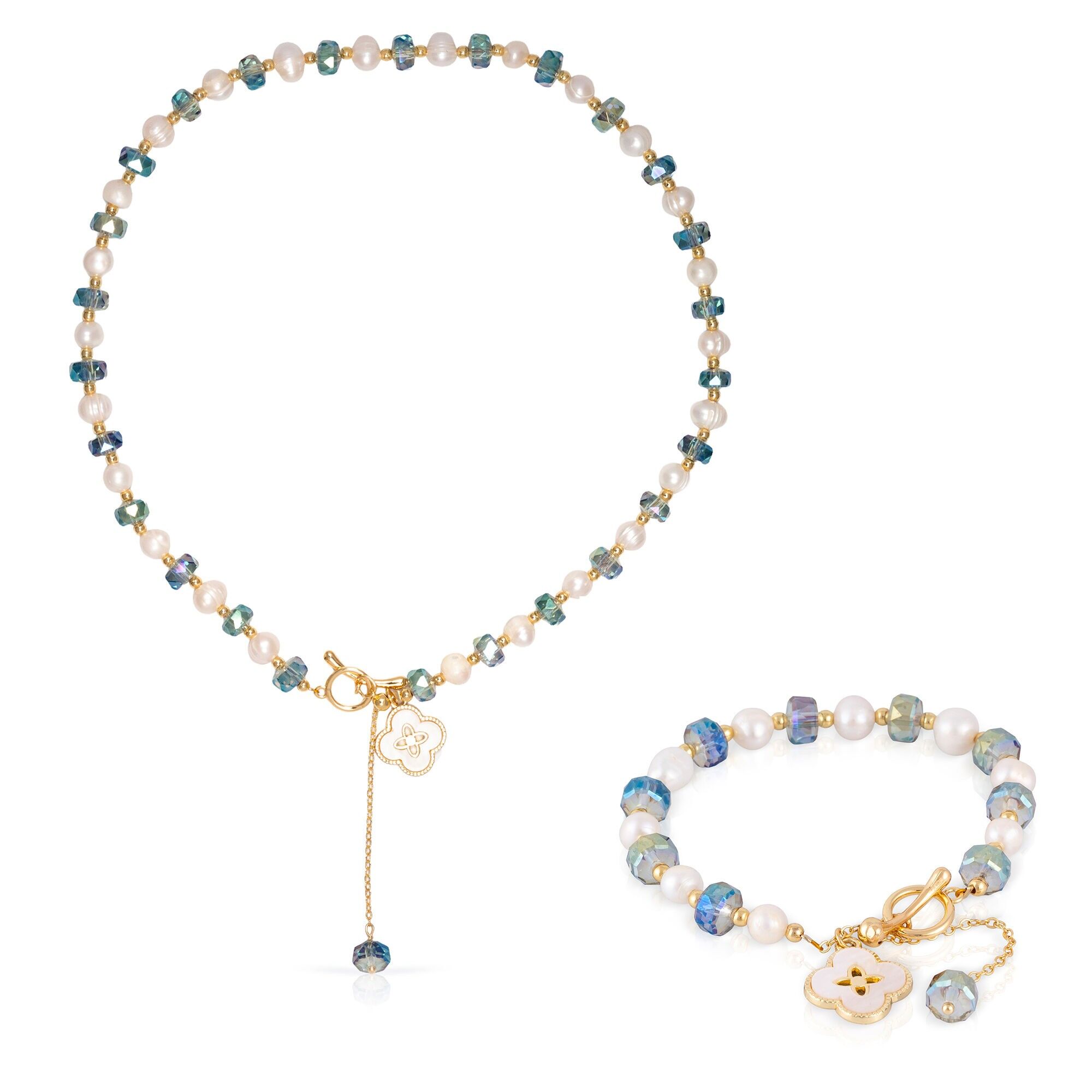Passendes Armband- und Halskettenset mit vierblättrigem Kleeblattanhänger, blauen Kristallperlen und Naturperlen. Farbe: Mehrfarbig